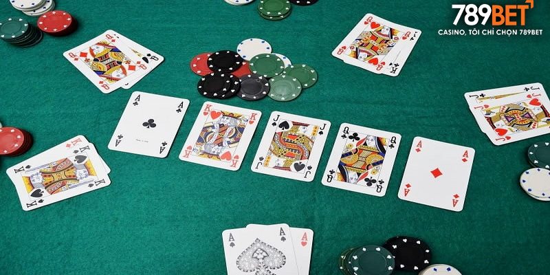 Bài rác trong Poker là gì?